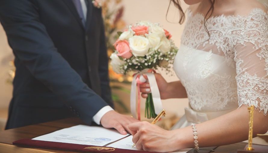 В Поморье приостановлена регистрация браков